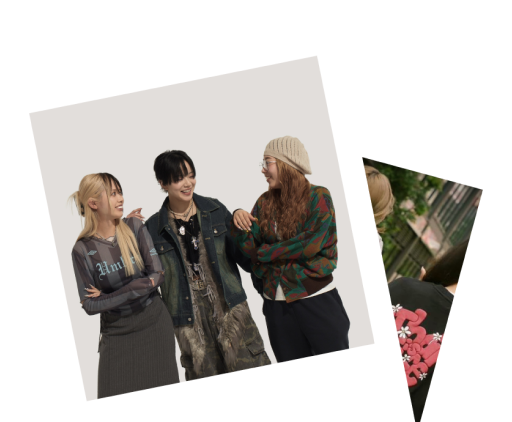 社員たちが笑顔で会話する様子